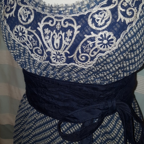 NBW, NWT Plaid top with metallic embroidery - Picture 2 of 8